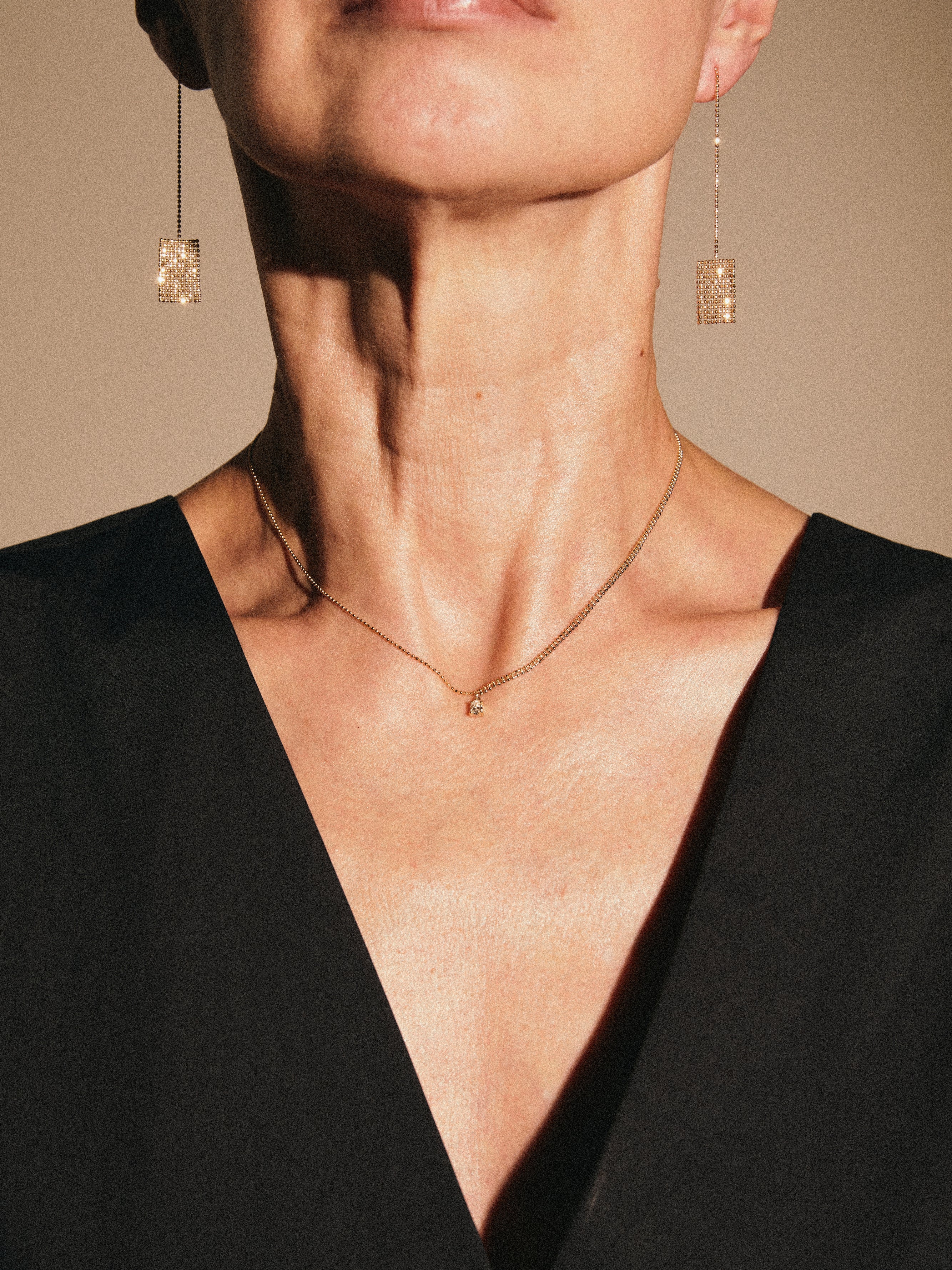 Pixel chain earring - Image 2