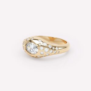 Curve Scattered Diamond Signet Ring