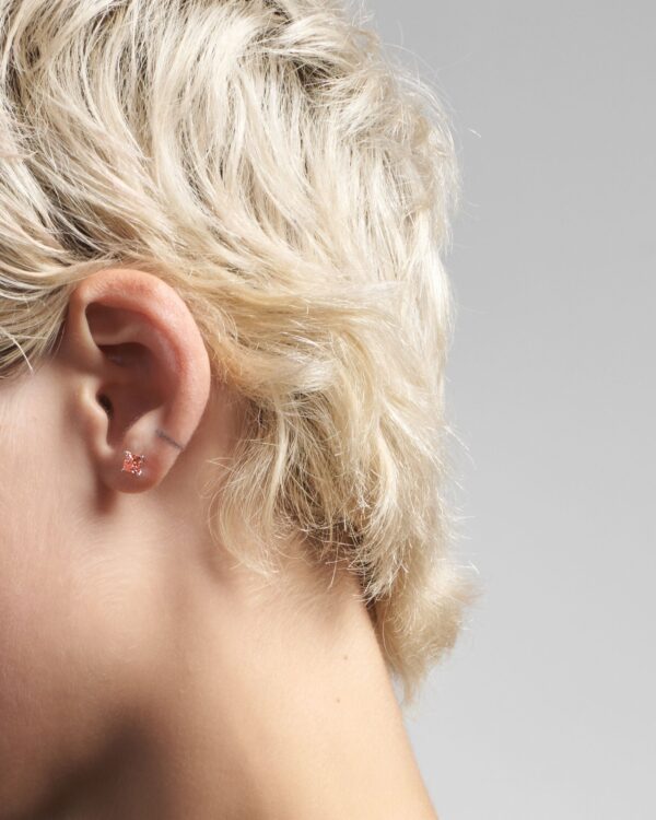 Princess flatback earrings - Image 2