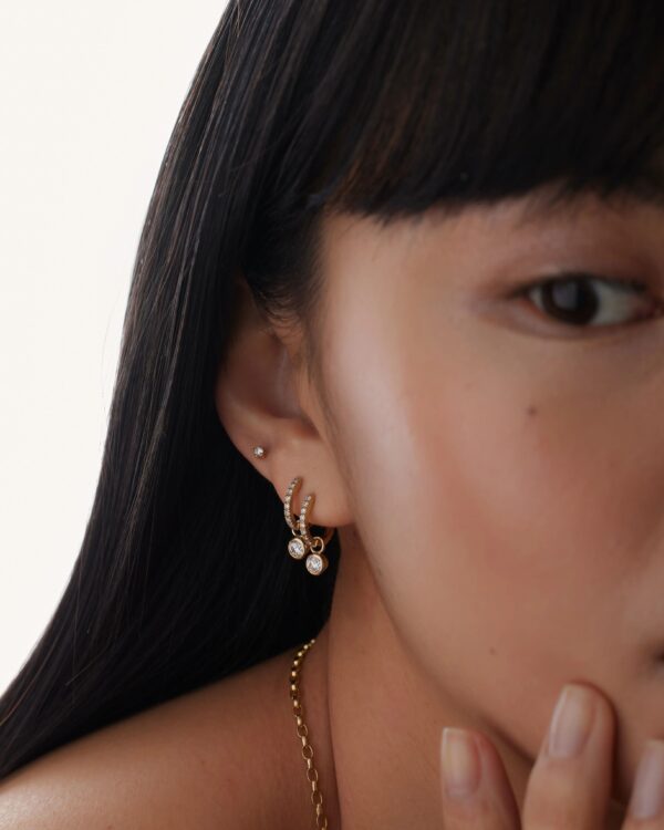 Round diamond earring charm - Image 11