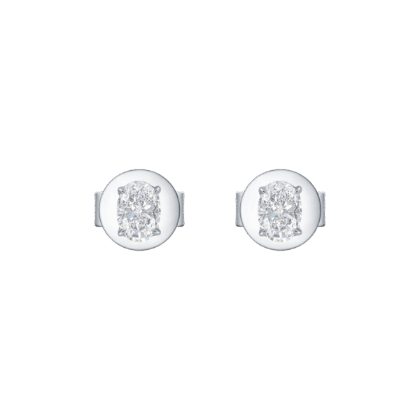 Oval solitaire studs