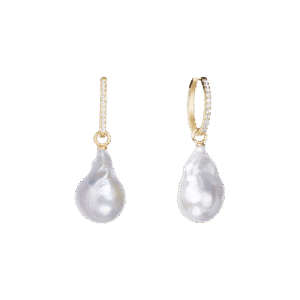 Embrasé pearl hoop earrings