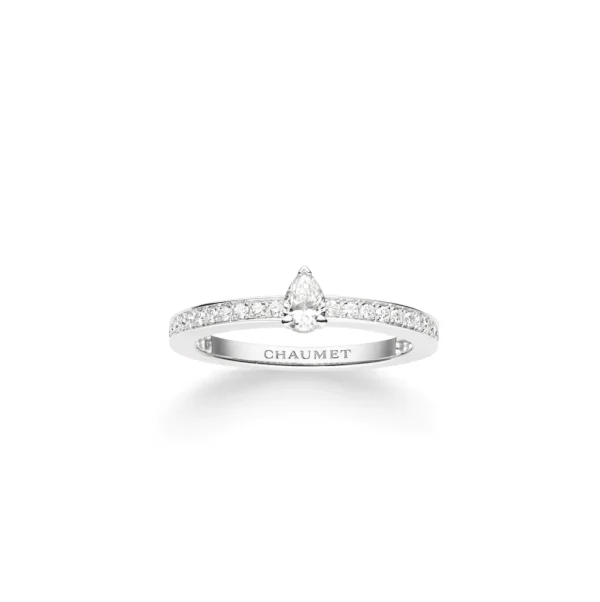 Triomphe de Chaumet ring
