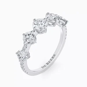 Arpeggia One Row Ring in White Gold